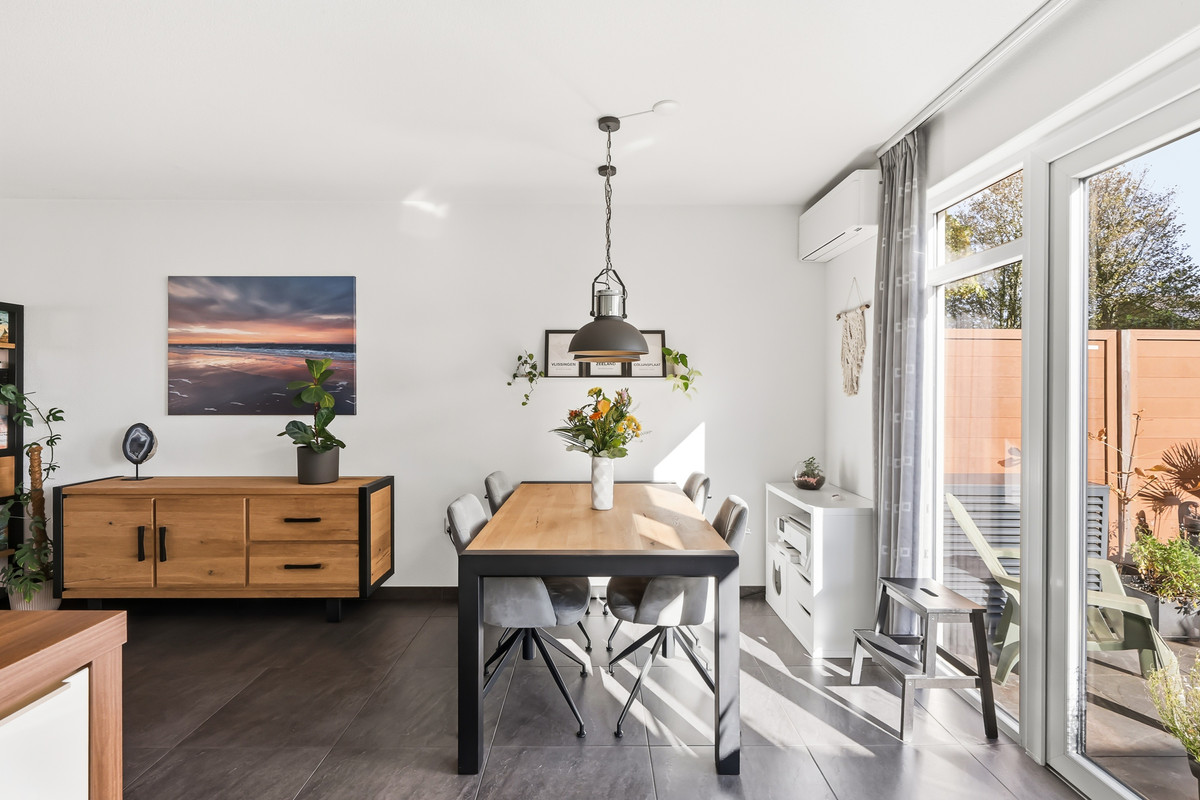 Tussenwoning te koop: Martin Luther Kingstraat 66, Vlissingen