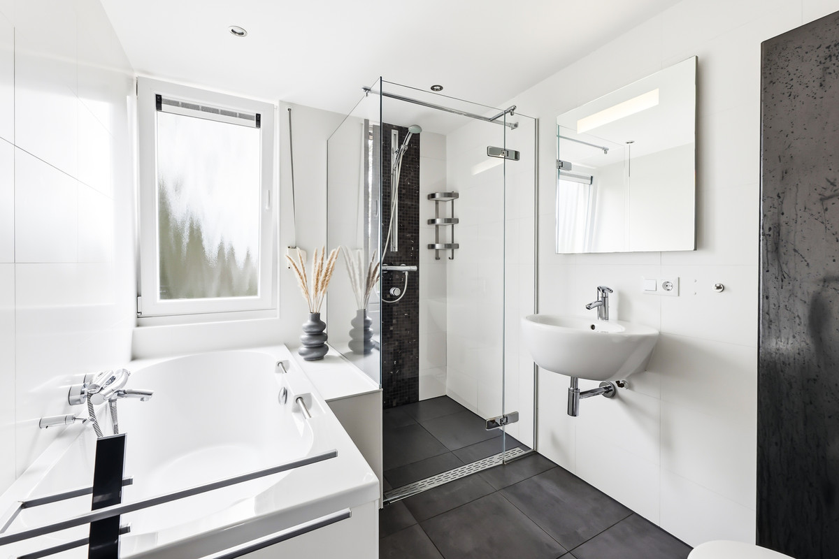 Tussenwoning te koop: Martin Luther Kingstraat 66, Vlissingen