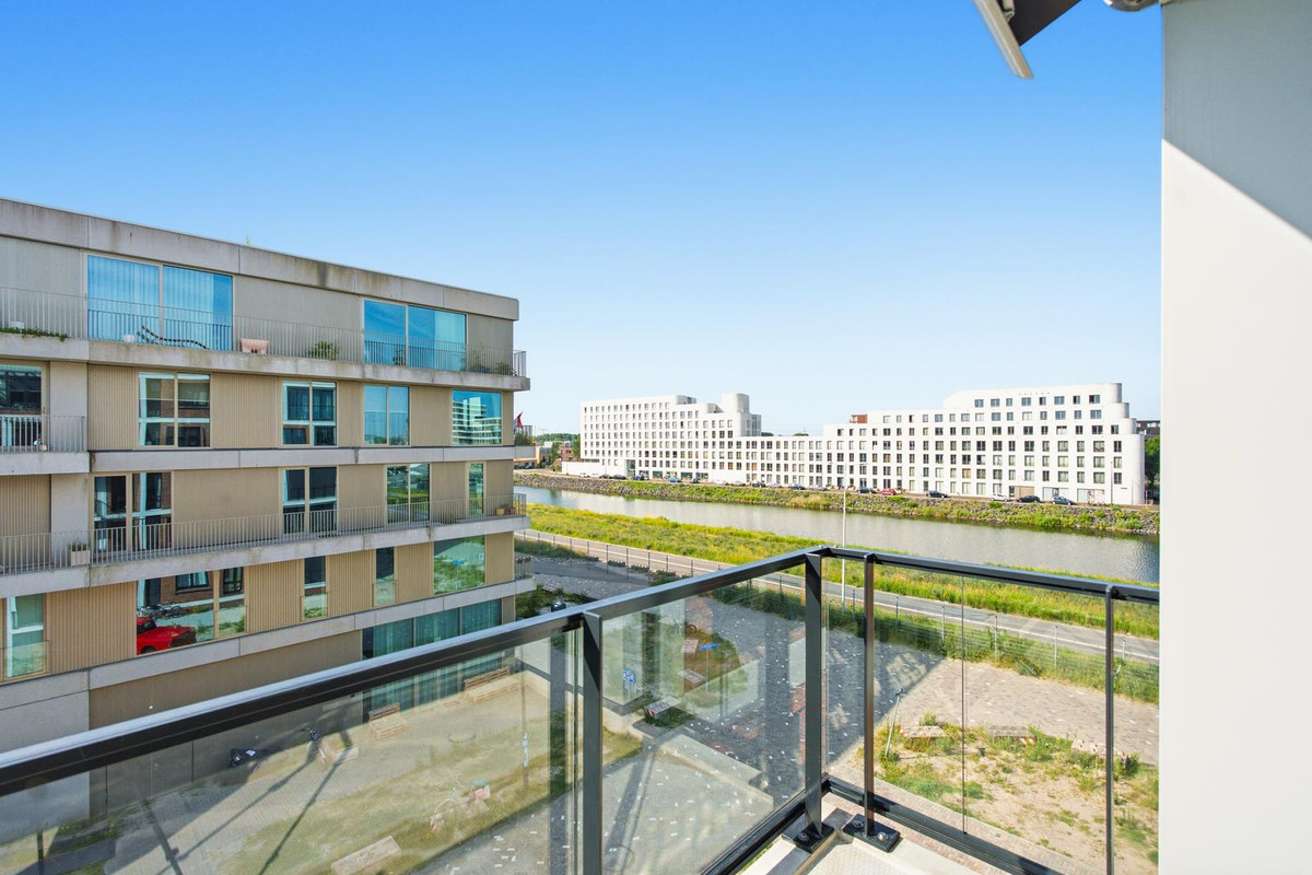 Appartement te koop: Muiderlaan 391, Amsterdam