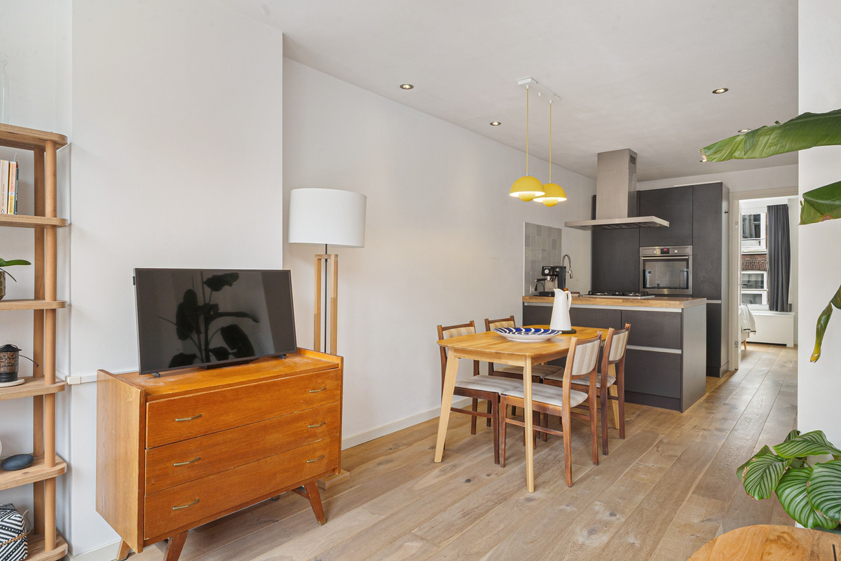 Studio te koop: Albert Cuypstraat 200-3, Amsterdam