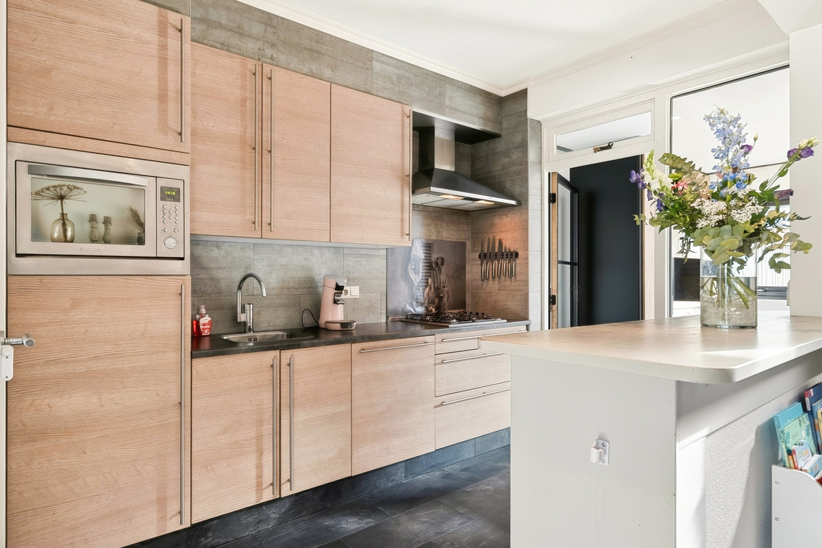 Tussenwoning te koop: Constantijnstraat 89, Vroomshoop