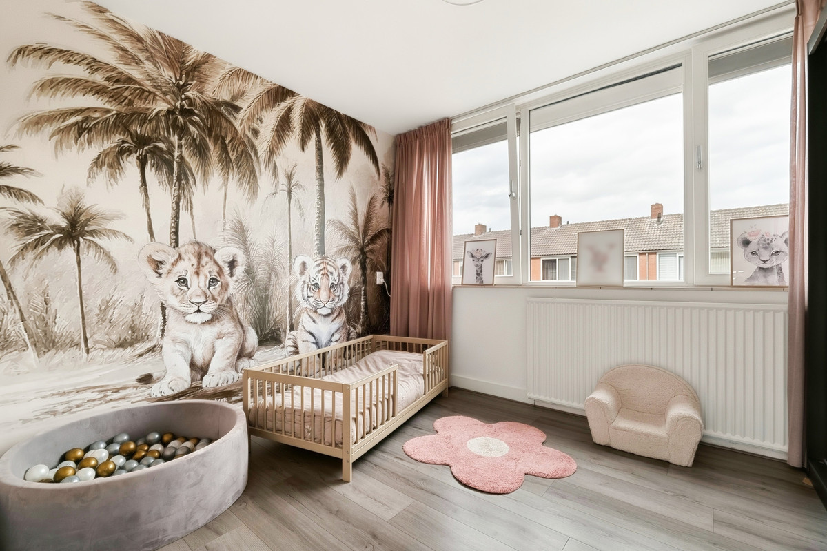 Tussenwoning te koop: Constantijnstraat 89, Vroomshoop