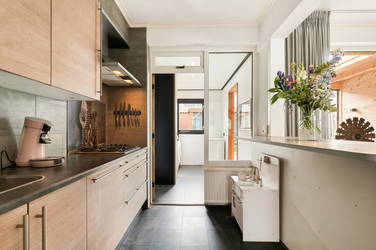 Tussenwoning te koop: Constantijnstraat 89, Vroomshoop