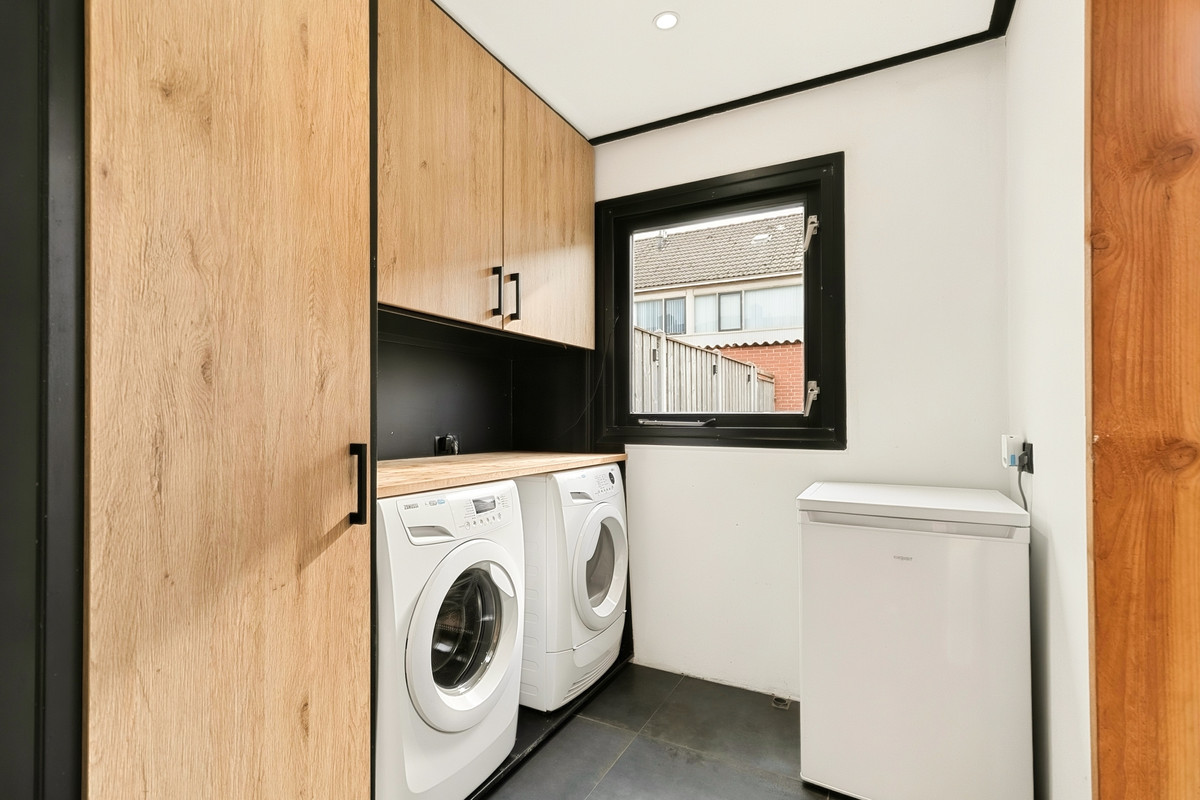 Tussenwoning te koop: Constantijnstraat 89, Vroomshoop