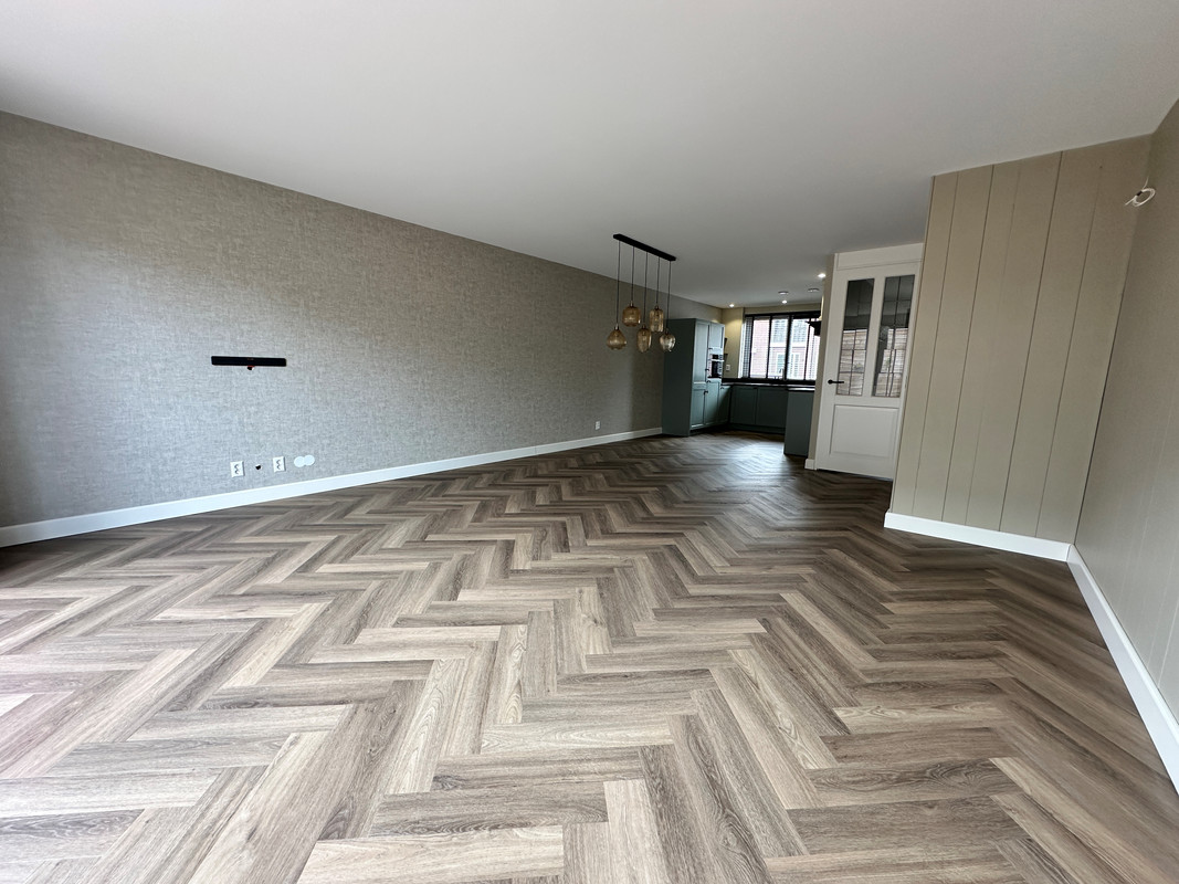 Tussenwoning te huur: Weijland 14, Spierdijk