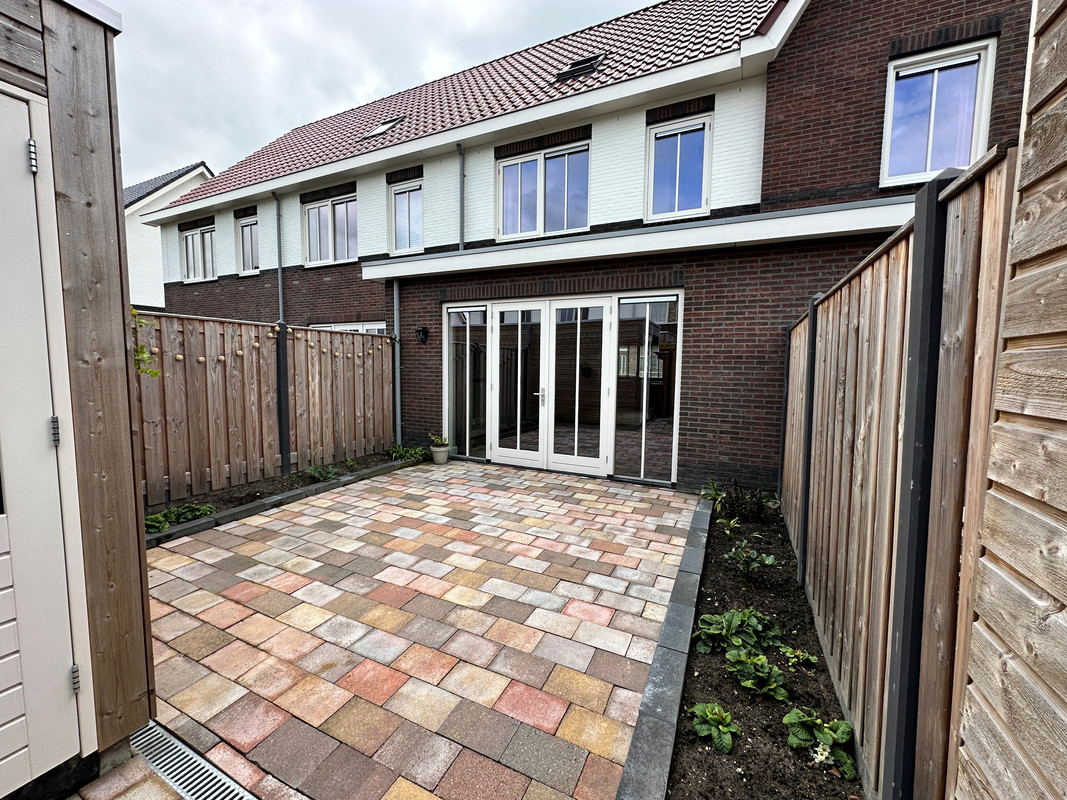 Tussenwoning te huur: Weijland 14, Spierdijk