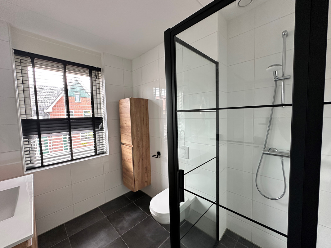 Tussenwoning te huur: Weijland 14, Spierdijk