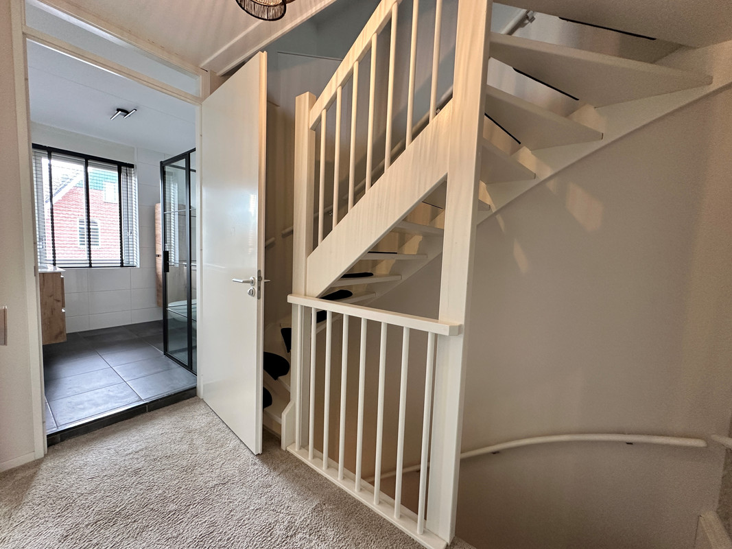 Tussenwoning te huur: Weijland 14, Spierdijk
