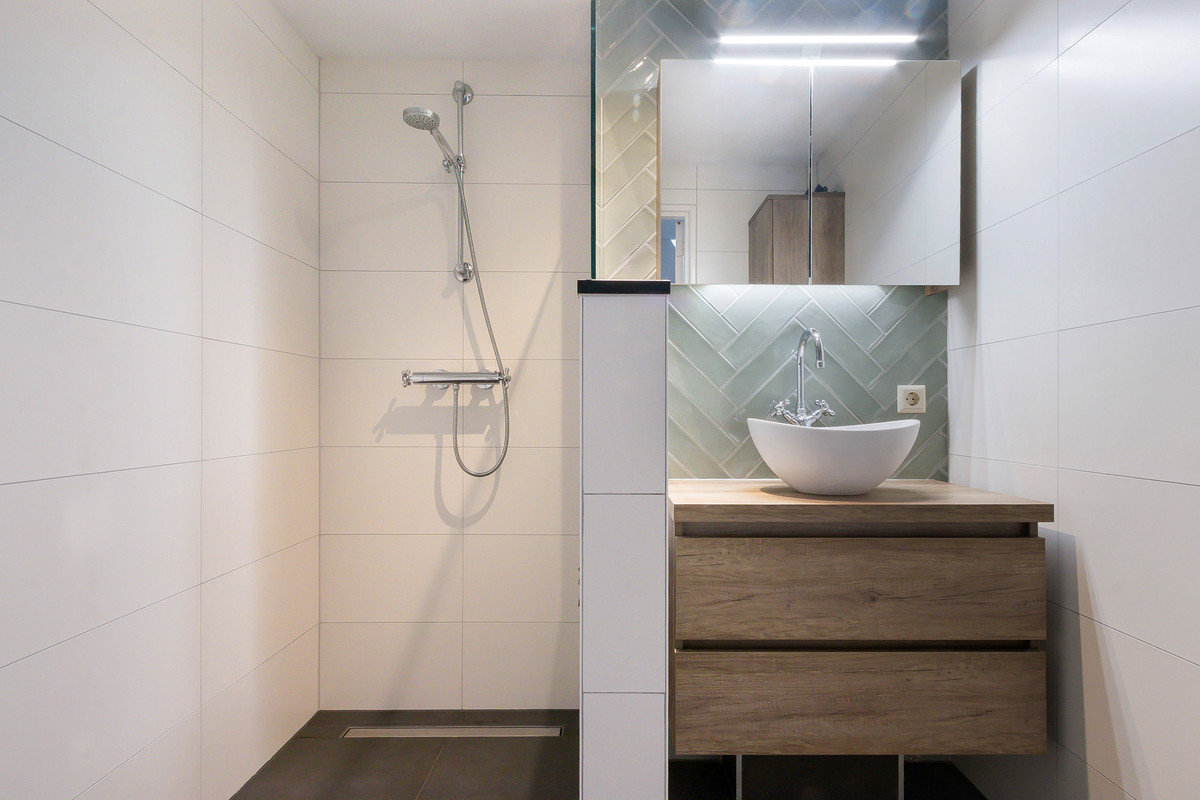 Tussenwoning te koop: Eigenhaard 31, Dordrecht