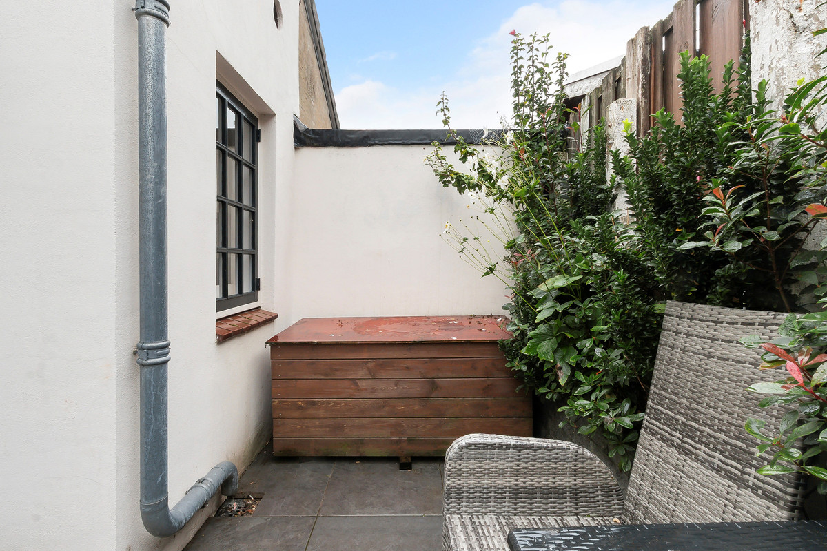 Tussenwoning te koop: Eigenhaard 31, Dordrecht