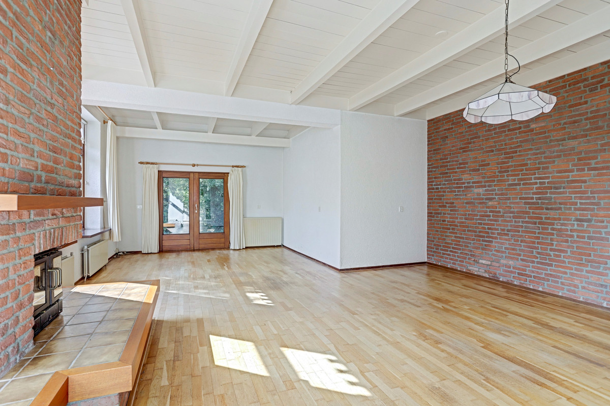 Vrijstaande woning te koop: Hoofdkanaal WZ 135, Emmer-Compascuum