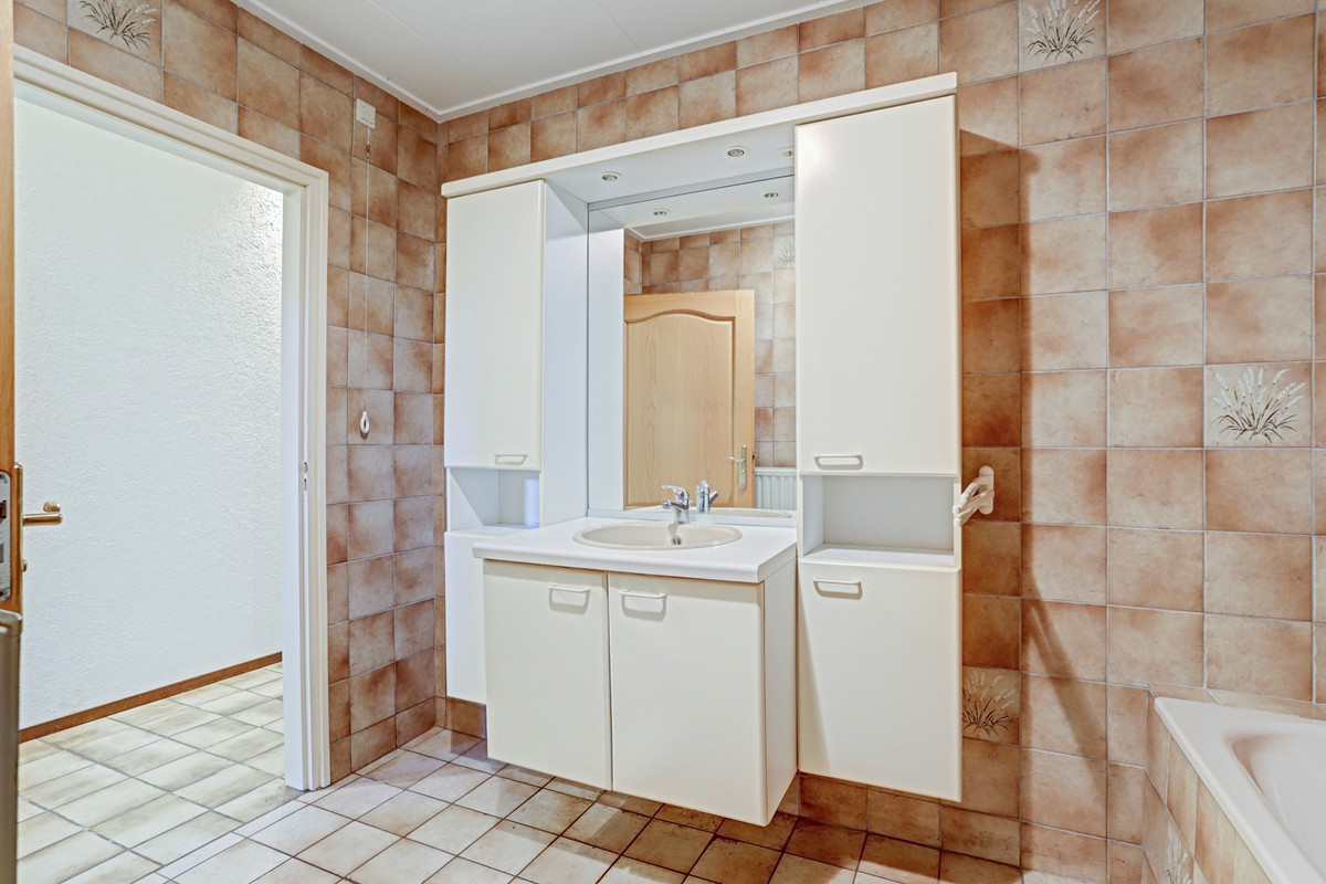 Vrijstaande woning te koop: Hoofdkanaal WZ 135, Emmer-Compascuum