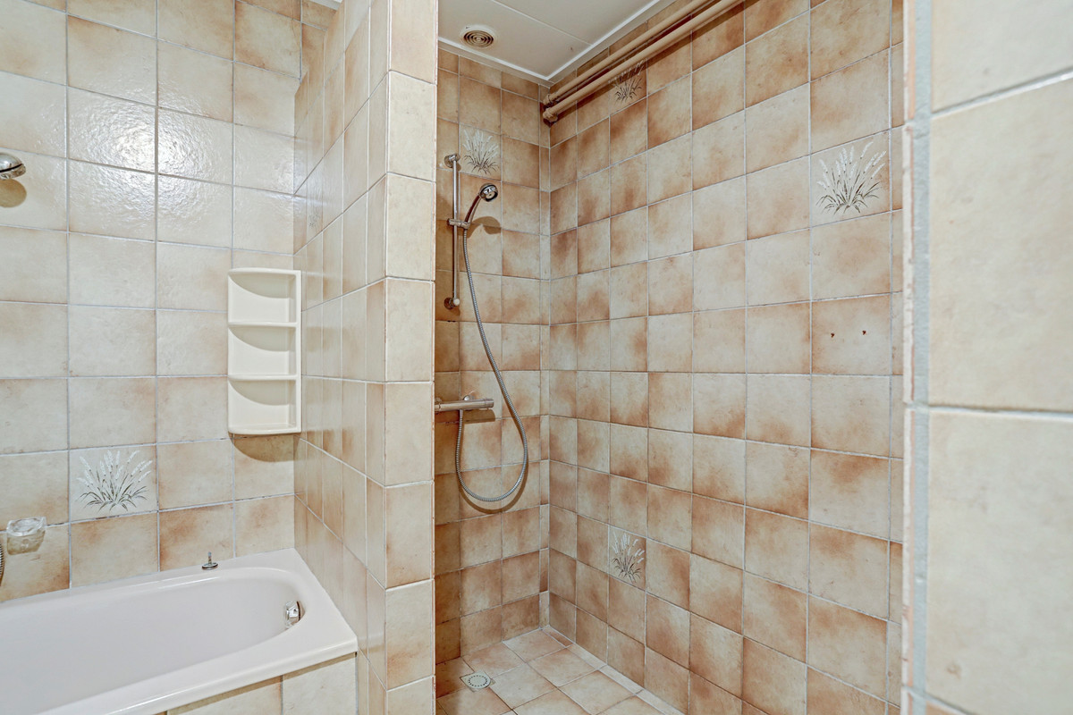 Vrijstaande woning te koop: Hoofdkanaal WZ 135, Emmer-Compascuum