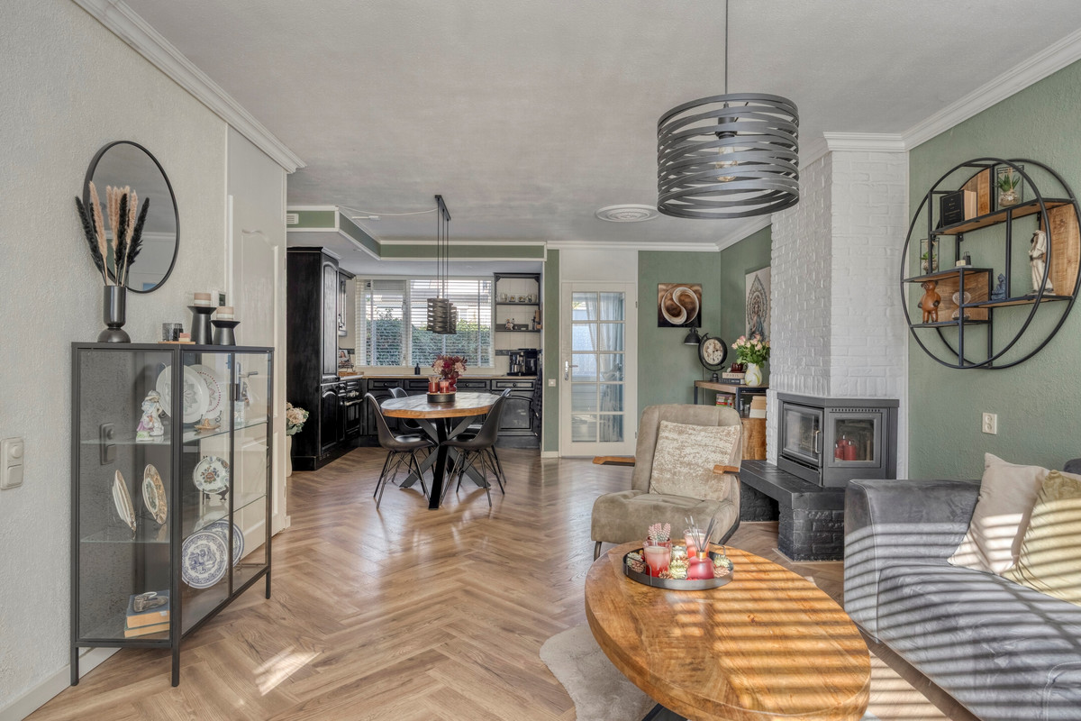 Tussenwoning te koop: Spechtendaal 6, Nieuwerkerk A/D Ijssel
