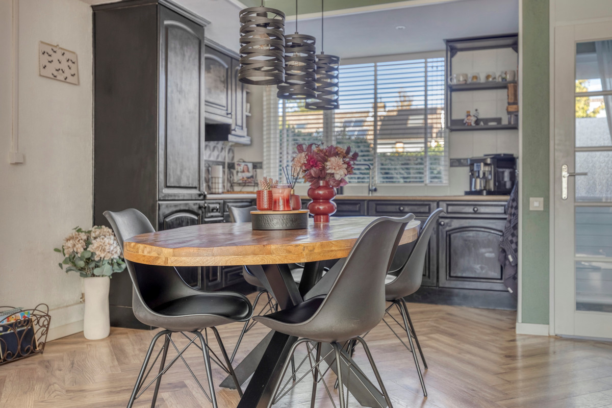 Tussenwoning te koop: Spechtendaal 6, Nieuwerkerk A/D Ijssel
