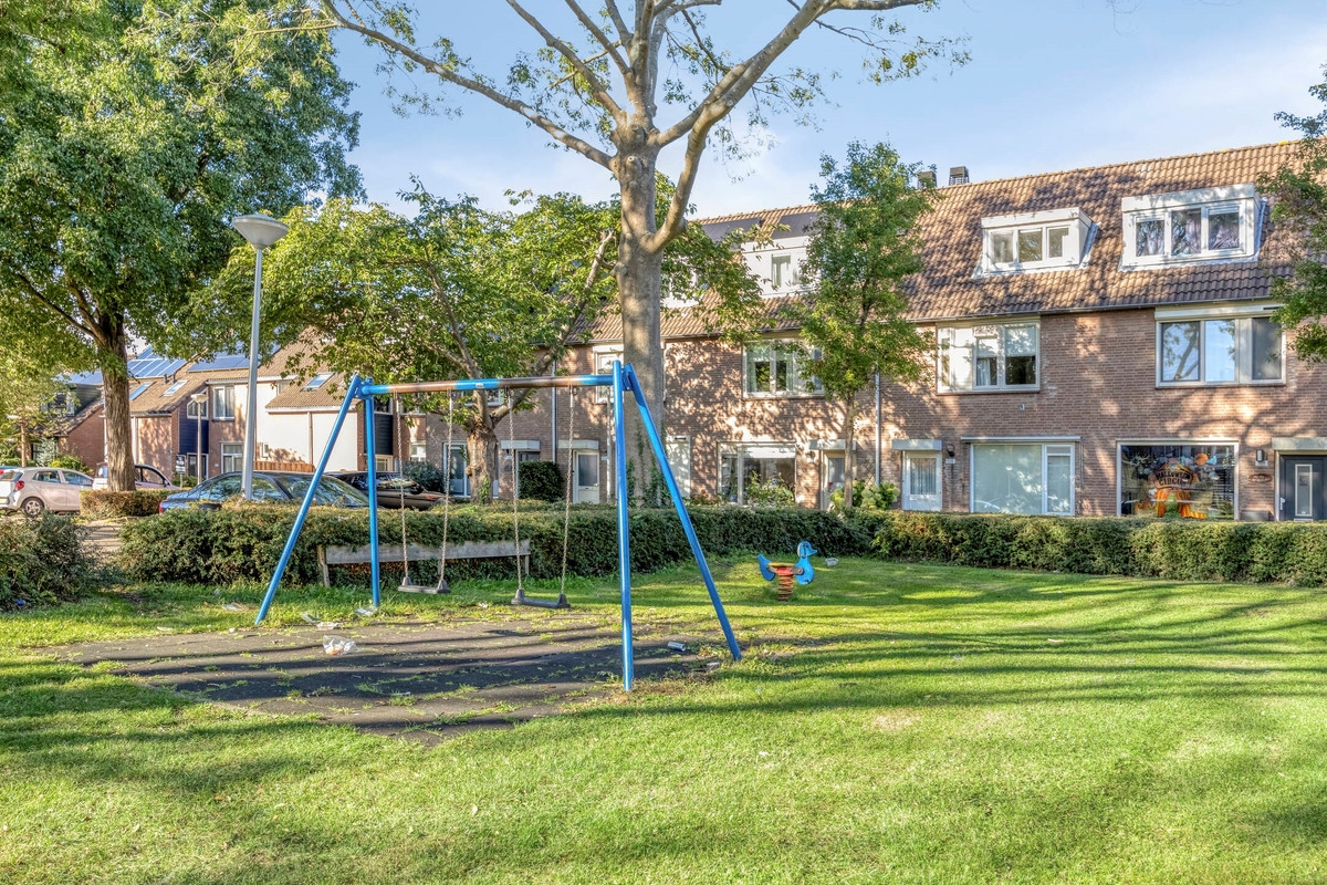 Tussenwoning te koop: Spechtendaal 6, Nieuwerkerk A/D Ijssel