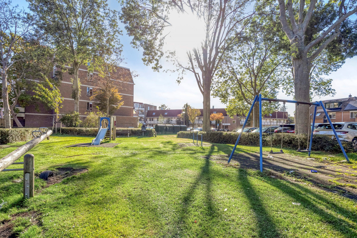 Tussenwoning te koop: Spechtendaal 6, Nieuwerkerk A/D Ijssel