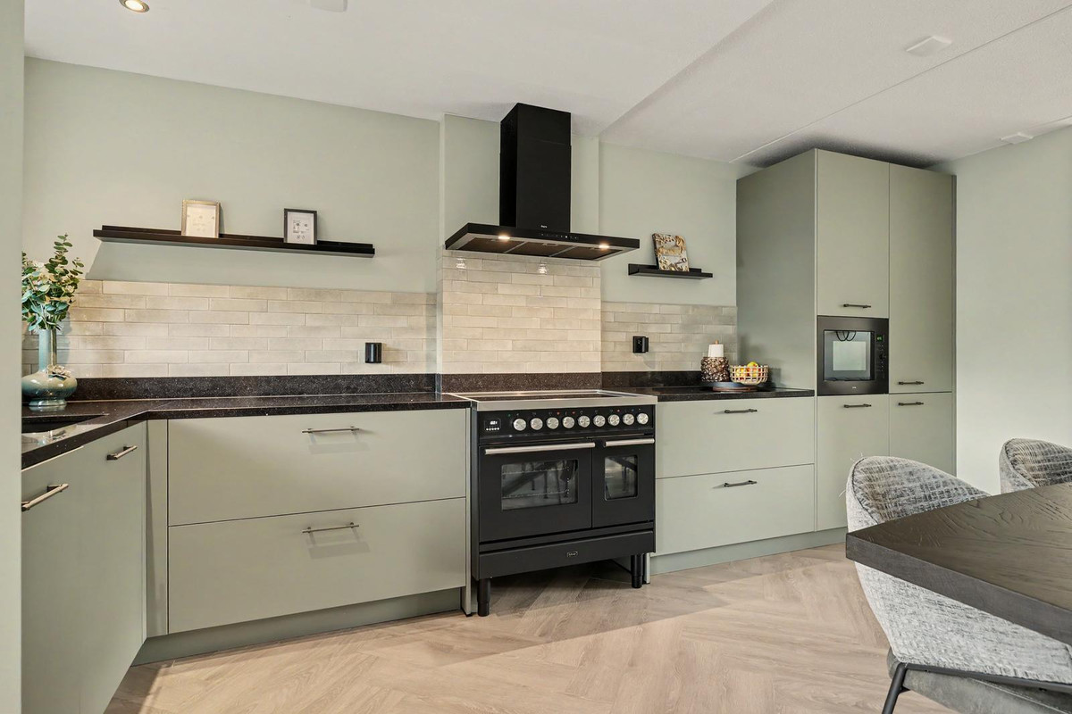 Tussenwoning te koop: Dr.W.Dreeslaan 9, Goes