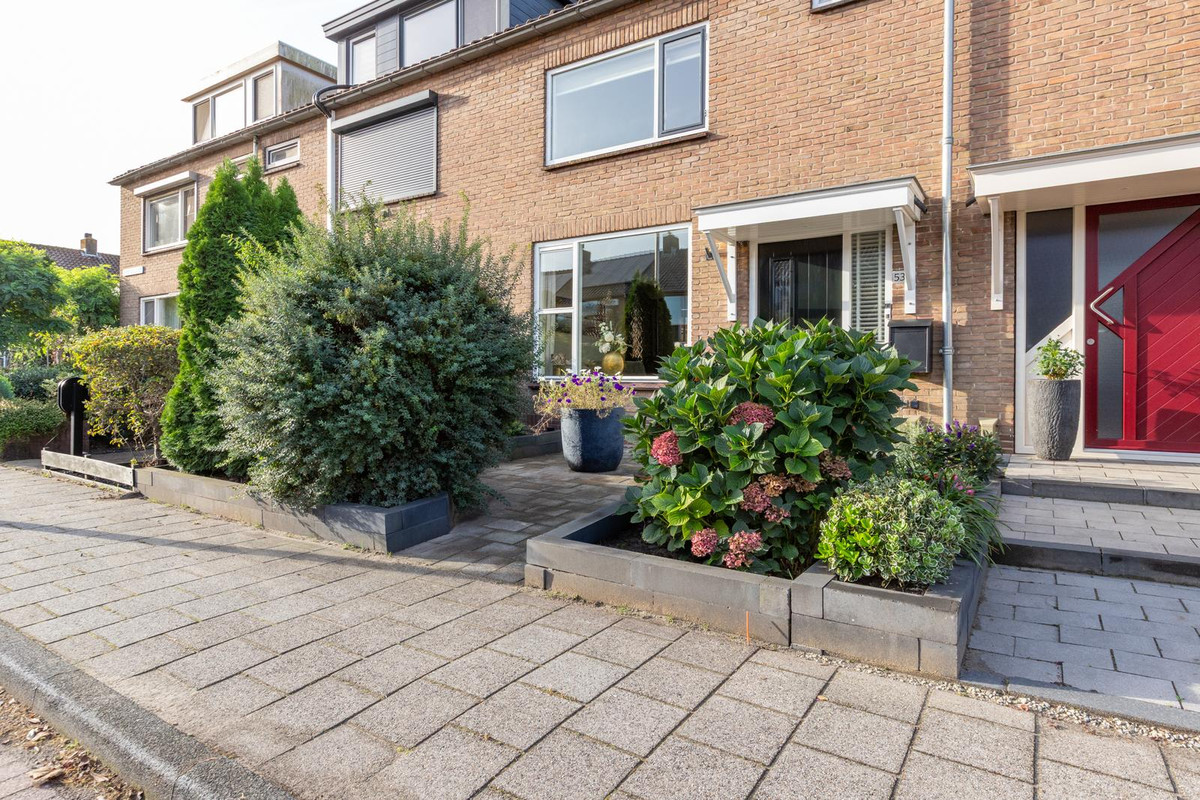 Tussenwoning te koop: Prins Bernhardstraat 53, Moordrecht
