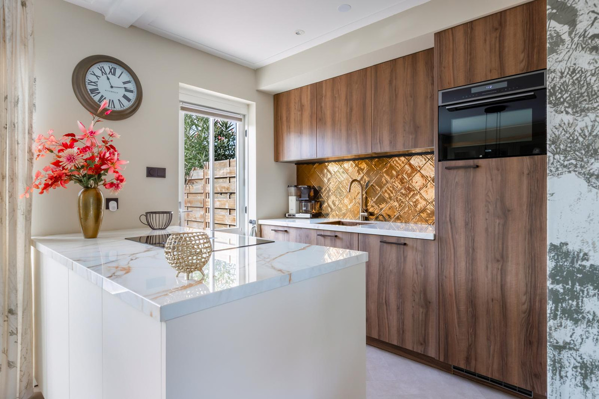 Tussenwoning te koop: Prins Bernhardstraat 53, Moordrecht