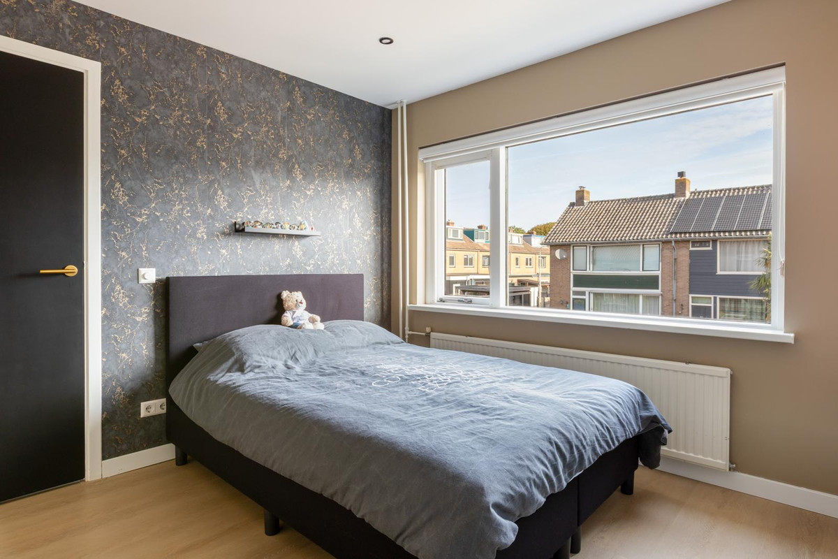Tussenwoning te koop: Prins Bernhardstraat 53, Moordrecht