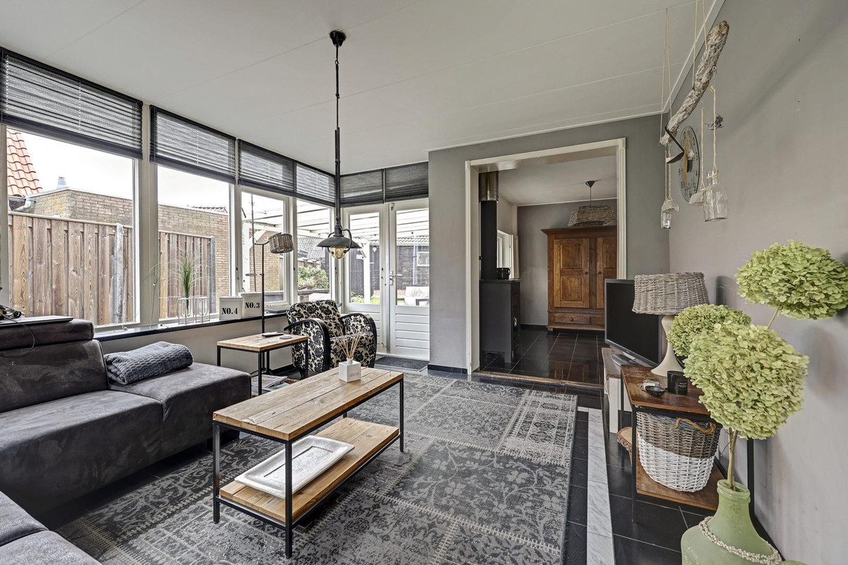 Vrijstaande woning te koop: Emmastraat 14, Sint Philipsland