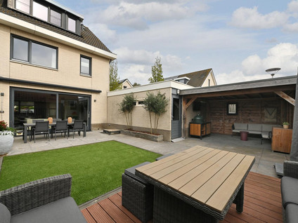 Hof van Steenbergen 14