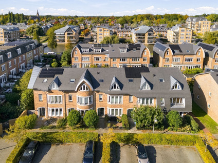 A. Roland Holststraat 5
