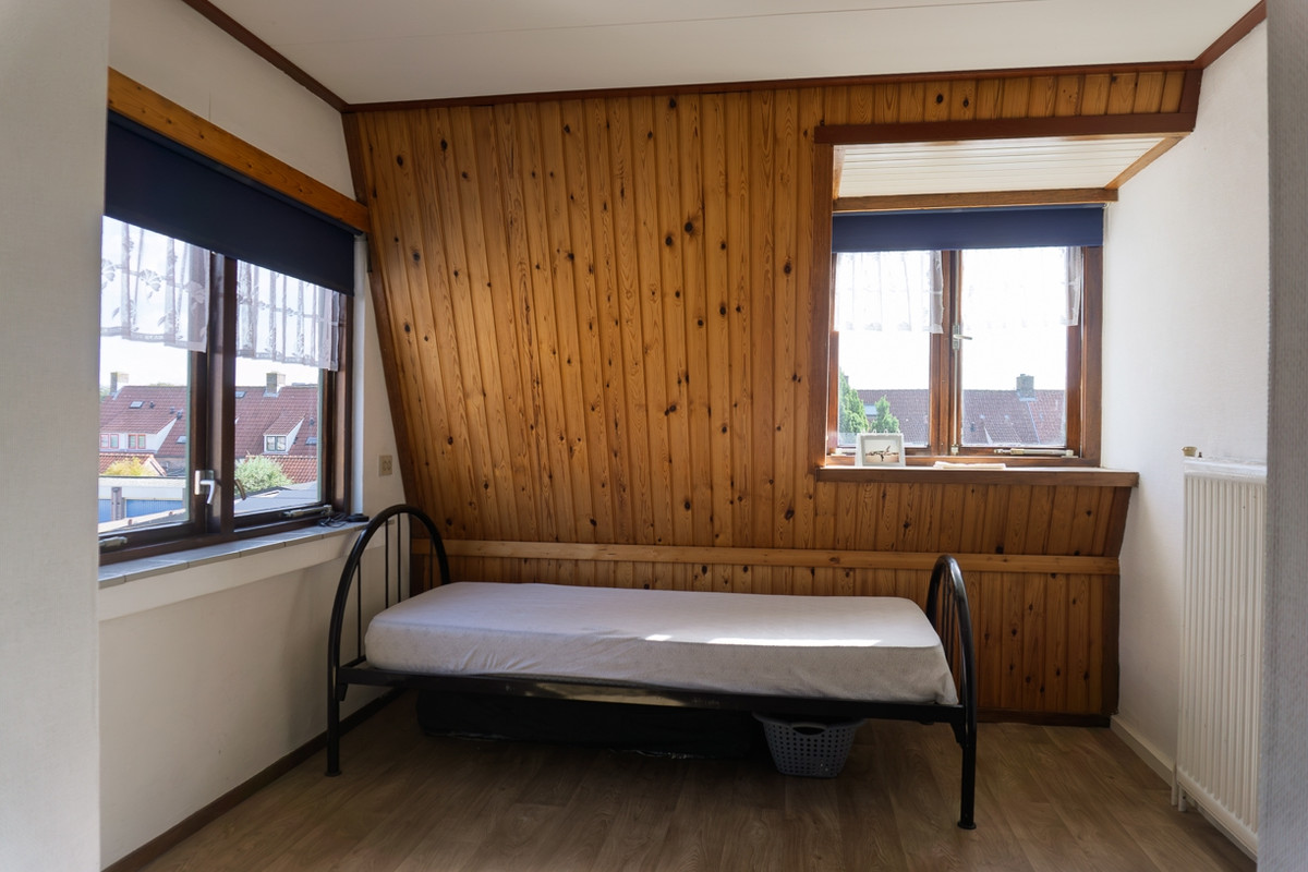 Twee-onder-één-kap te koop: Nicolaas Beetsstraat 10A, Bergen Op Zoom
