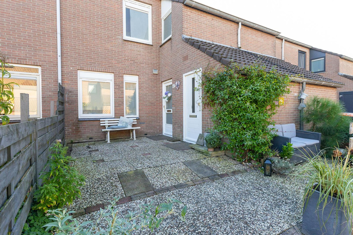 Tussenwoning te koop: Weidemolen 47, Hoorn
