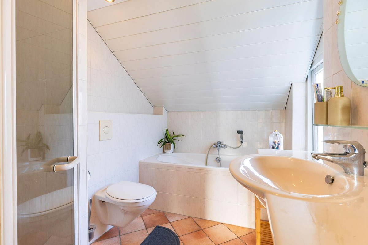 Tussenwoning te koop: Weidemolen 47, Hoorn