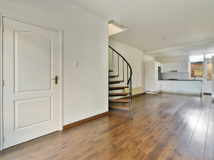 Oosterdwarsstraat 21