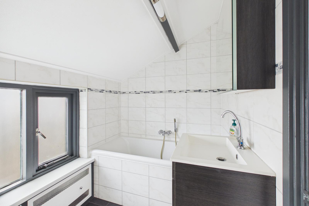 Vrijstaande woning te koop: Hulsterweg 144, Terhole