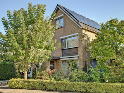 Prins Bernhardstraat 1