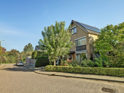 Prins Bernhardstraat 1
