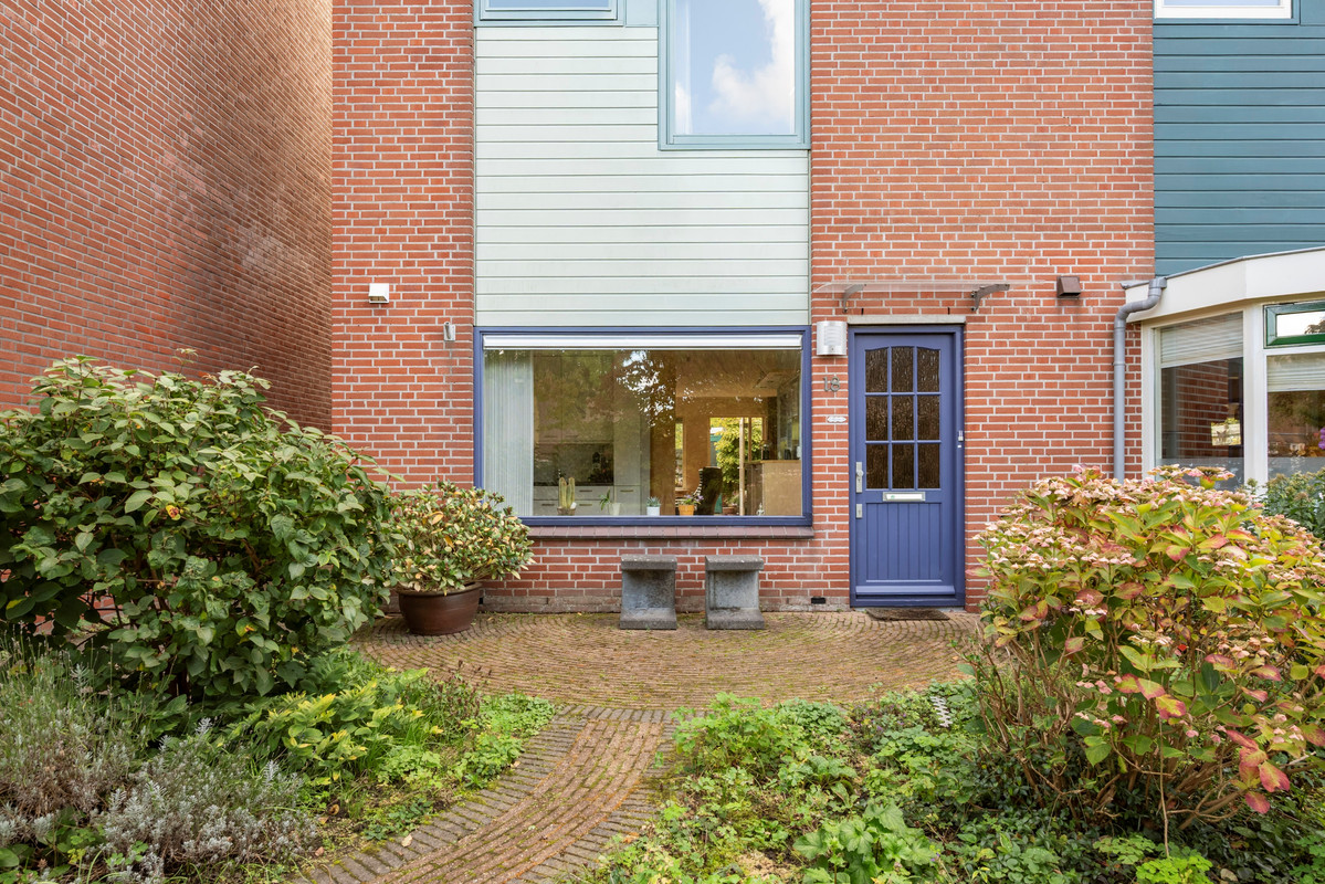 Hoekwoning te koop: Lindholm 18, Hoofddorp
