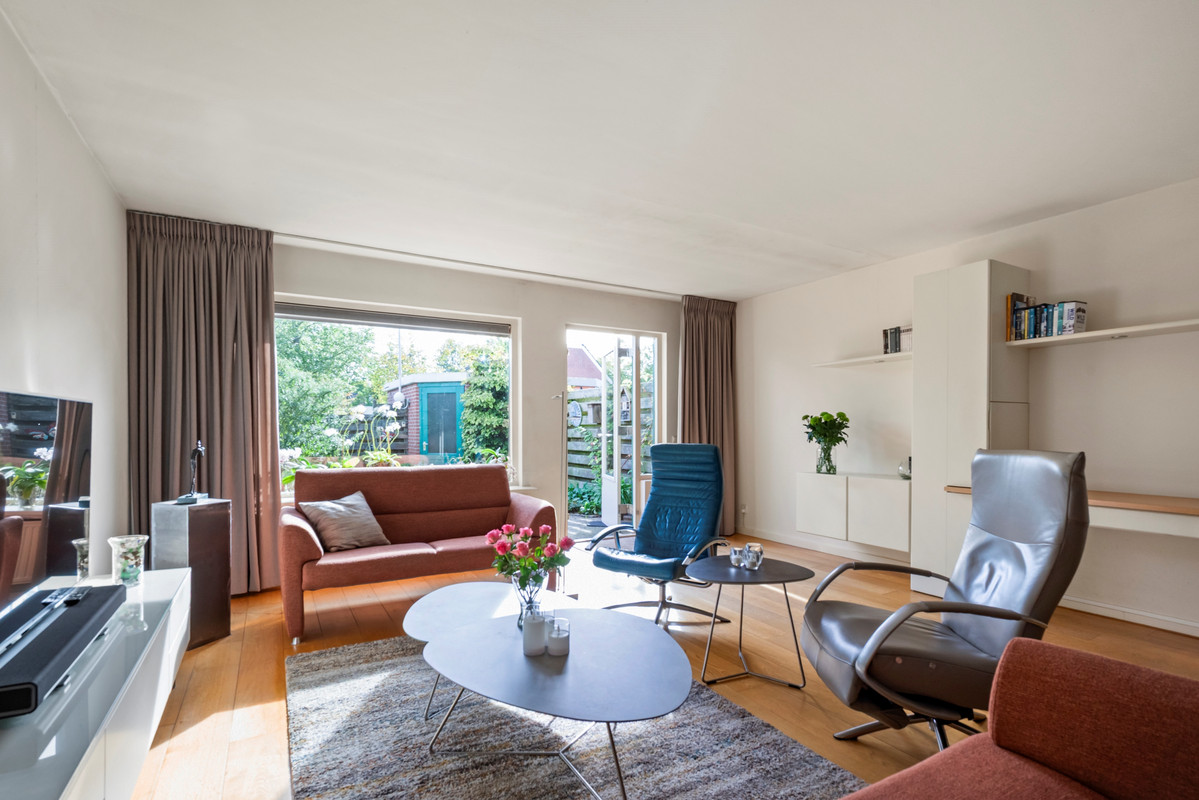 Hoekwoning te koop: Lindholm 18, Hoofddorp