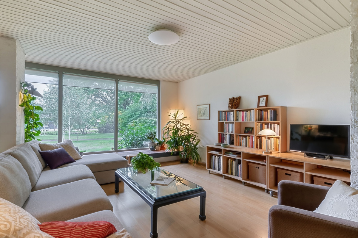 Vrijstaande woning te koop: Johan Horalaan 1, Midwolda