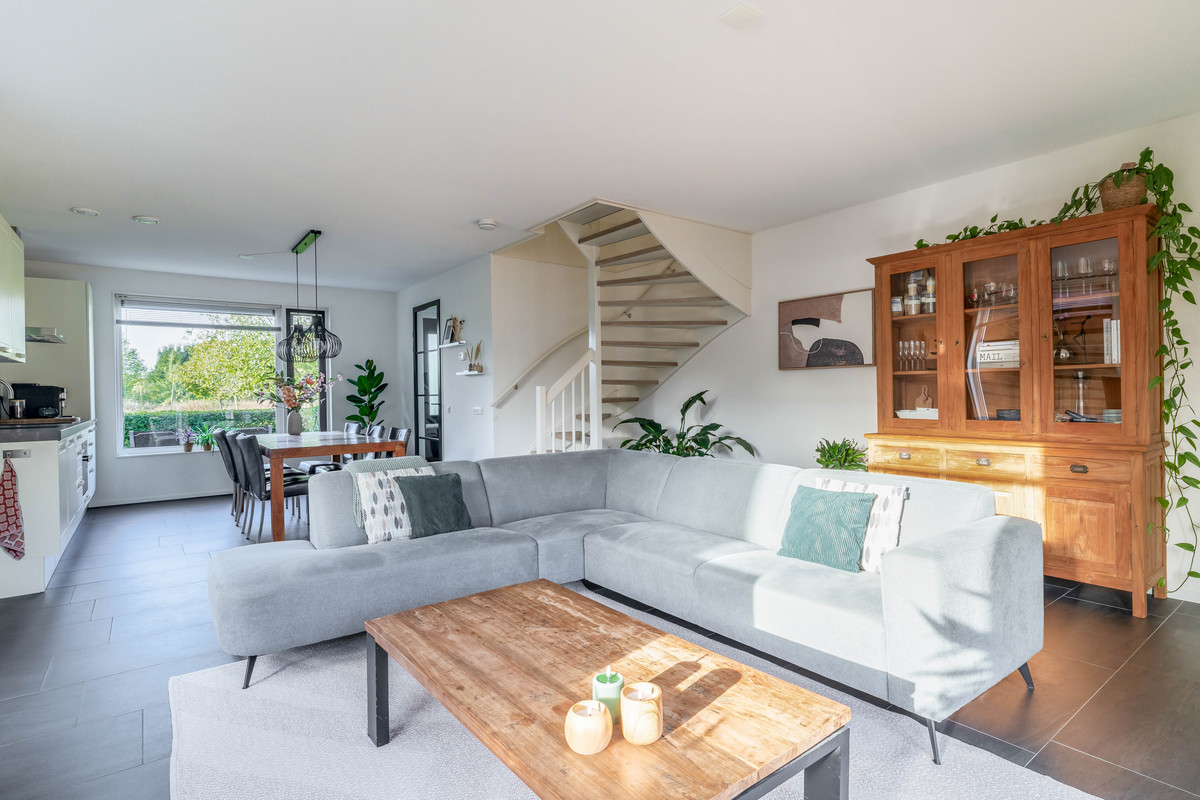 Hoekwoning te koop: Meeroeverslaan 254, Meerstad