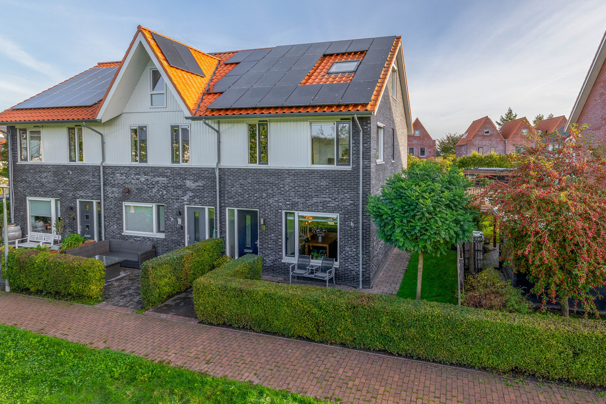 Hoekwoning te koop: Meeroeverslaan 254, Meerstad
