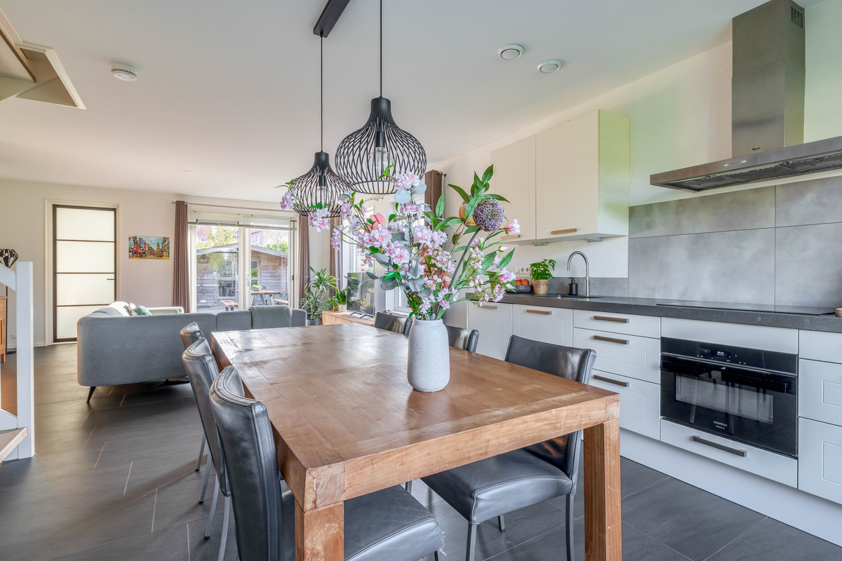 Hoekwoning te koop: Meeroeverslaan 254, Meerstad