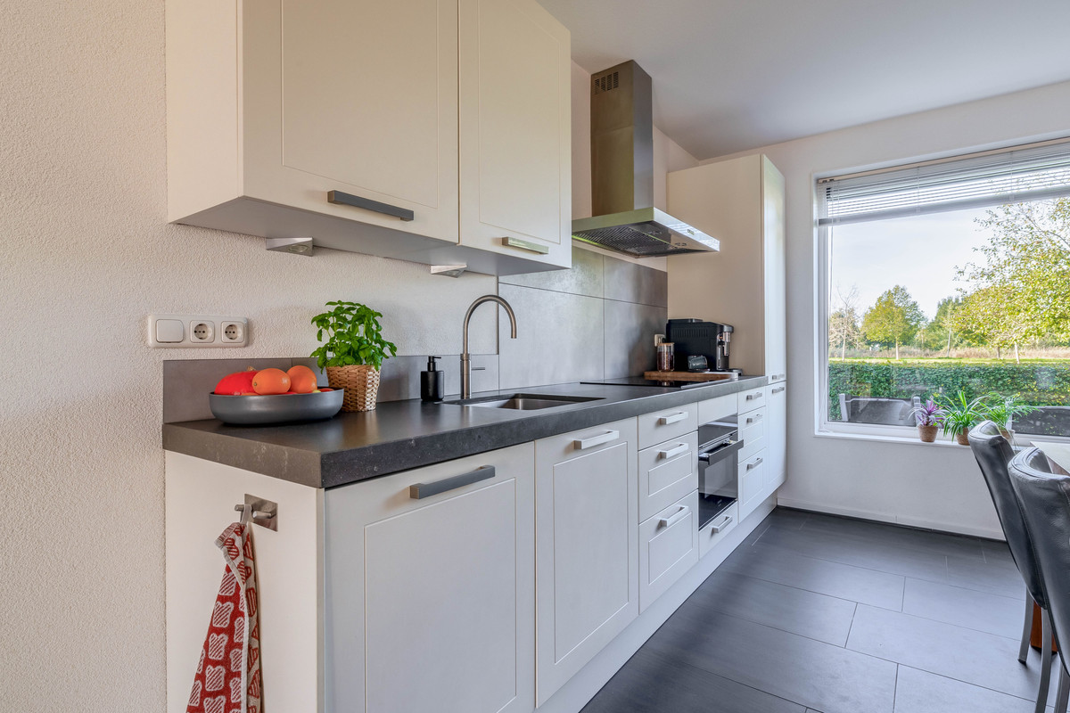 Hoekwoning te koop: Meeroeverslaan 254, Meerstad