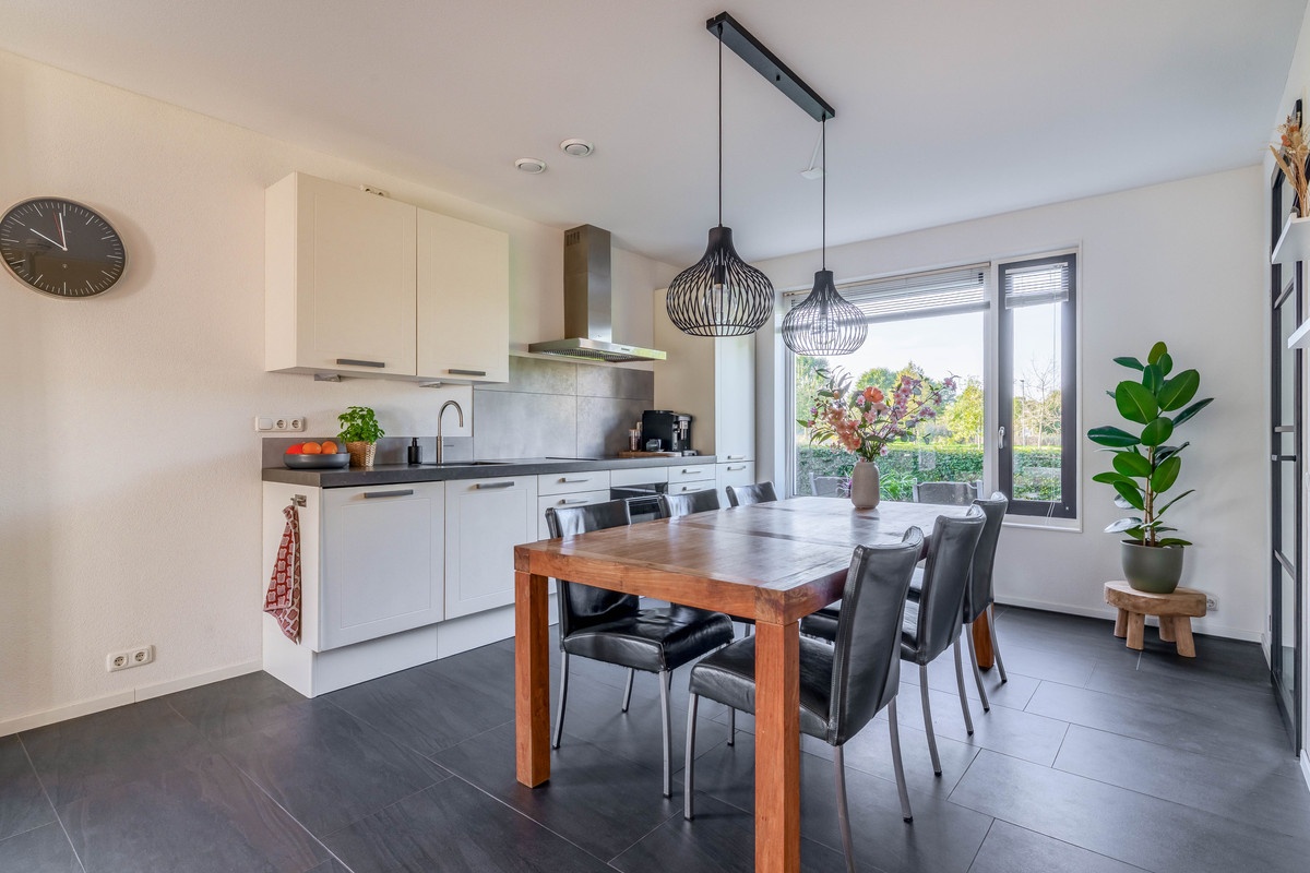 Hoekwoning te koop: Meeroeverslaan 254, Meerstad