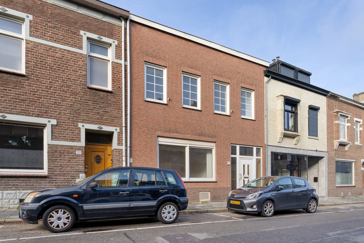 Tussenwoning te koop: Bleijerheiderstraat 30, Kerkrade