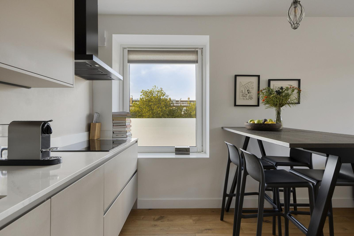 Appartement te koop: Buskenblaserstraat 42-3, Amsterdam
