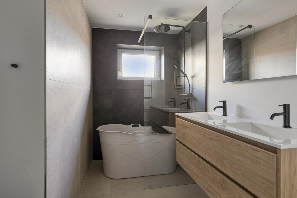 Appartement te koop: Buskenblaserstraat 42-3, Amsterdam