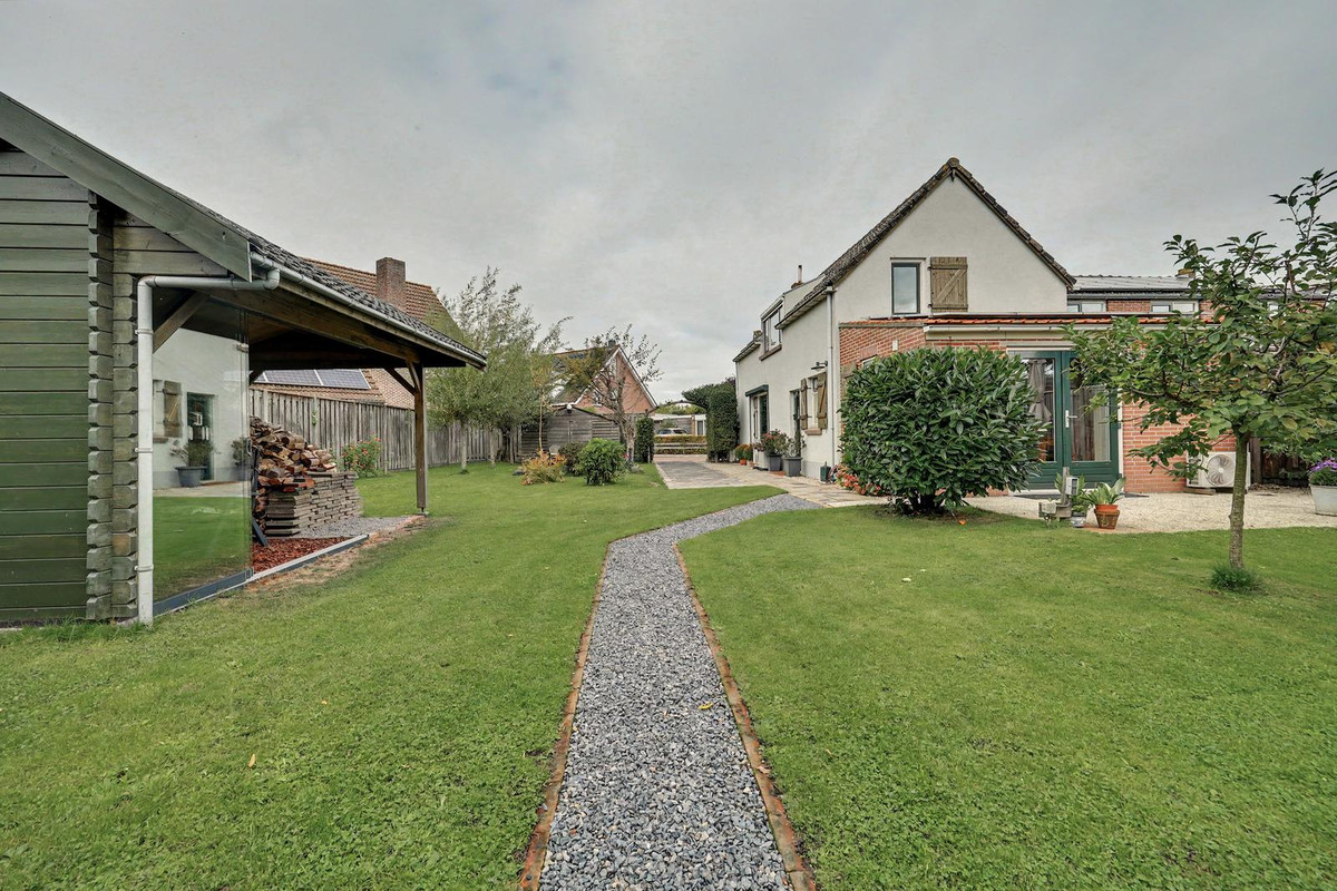 Vrijstaande woning te koop: Prins Bernhardstraat 17, Nieuwdorp