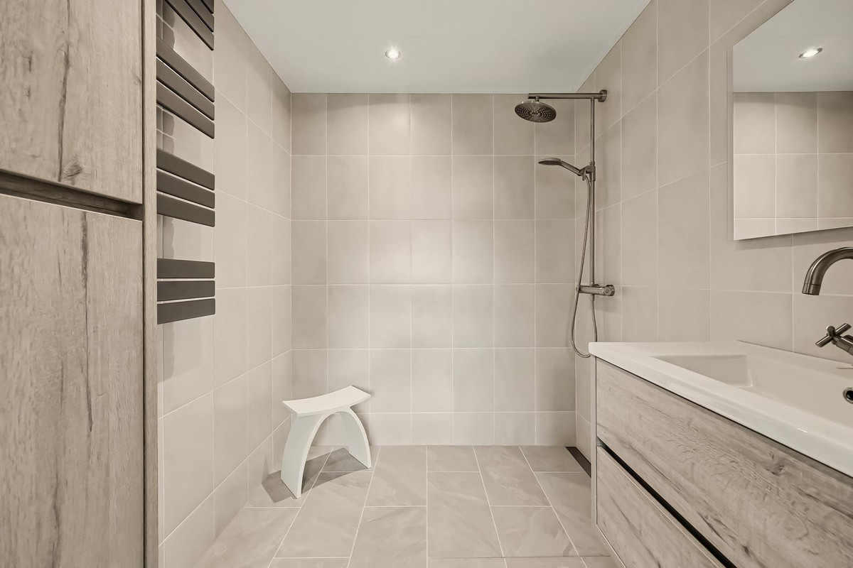 Vrijstaande woning te koop: Prins Bernhardstraat 17, Nieuwdorp