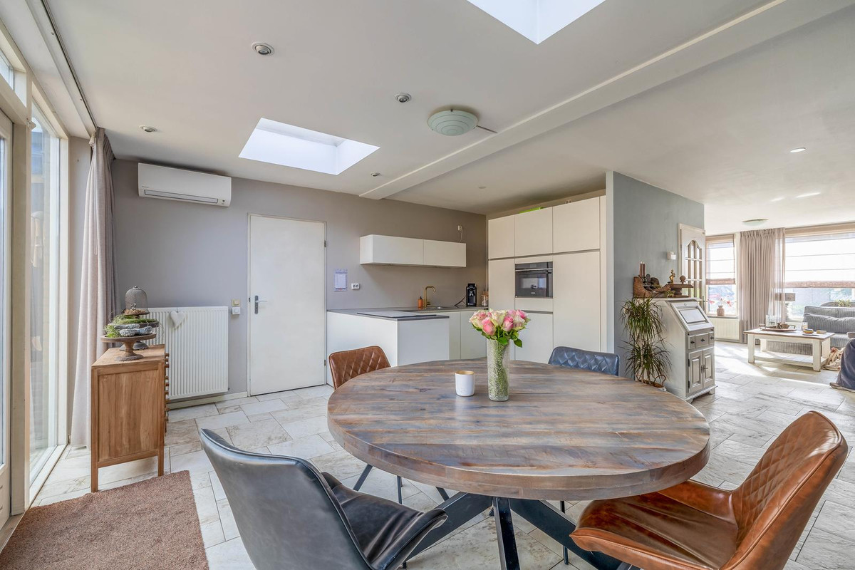 Tussenwoning te koop: Mimosastraat 26, Venlo