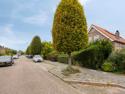 Burg C Zaaijerlaan 16